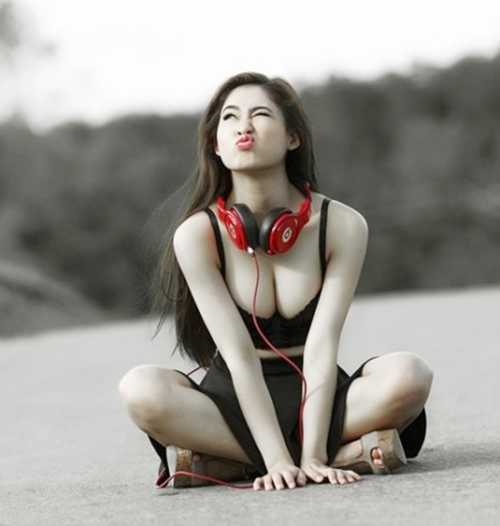 Liên Khúc Căn Nhà Ngoại Ô - Nhạc Trữ Tình Hạ Vy Tuyển Chọn